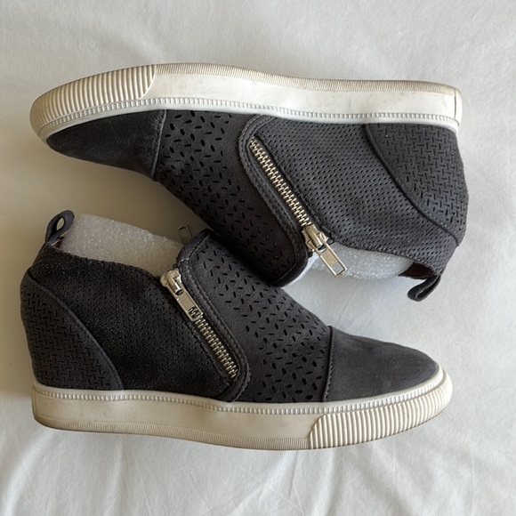 Women’s Report “Kellen” Wedge Sneaker Size 8 - Picture 5 of 8